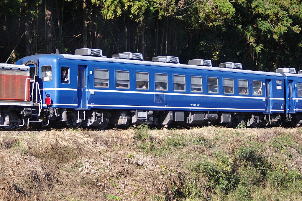12系客車 JR西】12系客車向日町操へ回送 | 1st-train