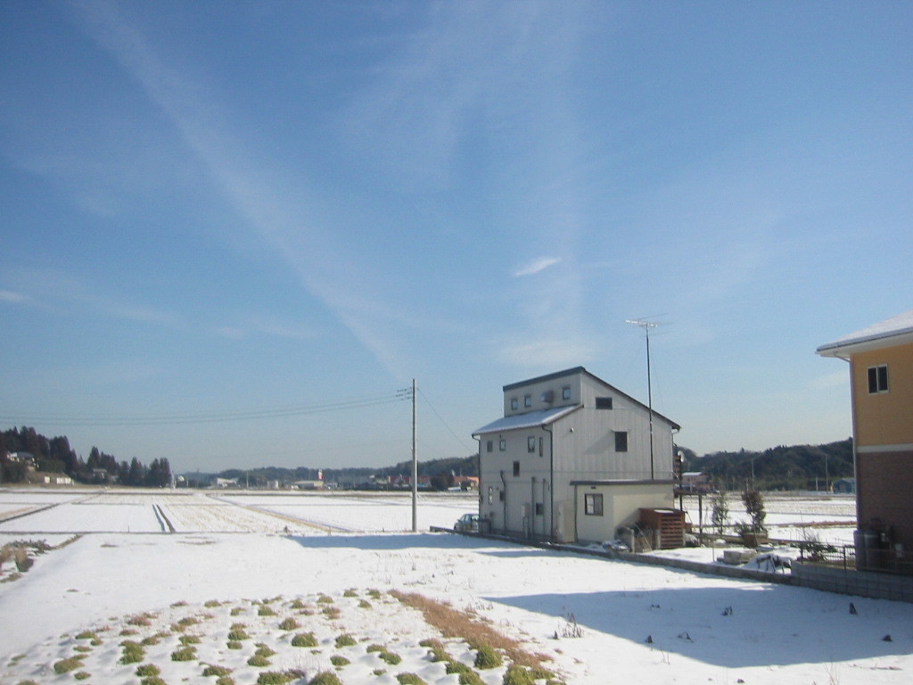 睦沢のコートハウス　omソーラー搭載　新しい住まい手が決まりました。_c0041935_21041183.jpg