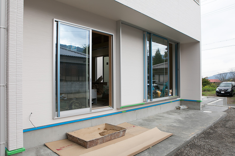 おしゃれなフォルムの店舗併用住宅-第6回-_a0163962_1731318.jpg