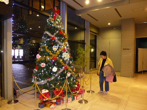 総合文化センターのクリスマス飾り_c0083165_17271988.jpg