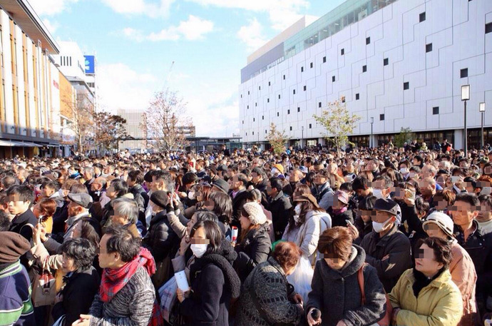 【画像】安倍首相が姫路駅で街頭演説、相変わらず人が多すぎてワロタｗｗｗｗｗｗｗｗｗｗｗｗｗｗｗｗｗ_b0304735_11581616.jpg