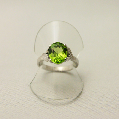 order made 436 彫金デザイン ペリドット リング_e0104046_2339374.jpg