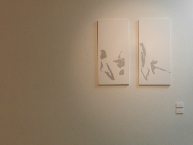 〜12/16 【北室】遠藤裕人陶展 【南室】白晃墨書展_f0106896_17174988.jpg