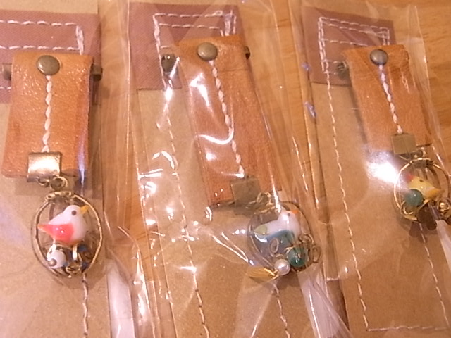 東急ハンズ梅田店インコと鳥の雑貨展山盛り新作到着!_d0322493_23282331.jpg