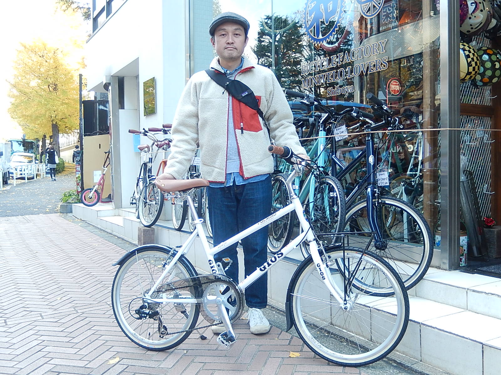 12月13日　渋谷　原宿　の自転車屋　FLAME bike前です_e0188759_14451640.jpg