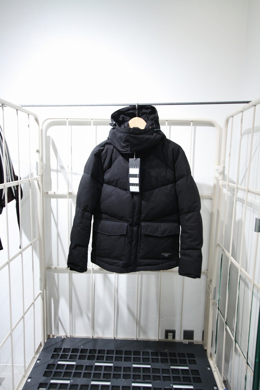 頼りになるブラックダウンジャケット。MofM URBAN DOWN JACKET : Mr