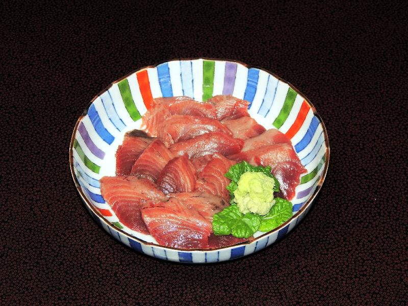 ヒラソウダガツオの刺身 続 四季彩日記