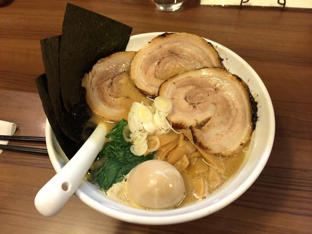 各務ヶ原市　なげやりラーメン_e0271890_1193787.jpg