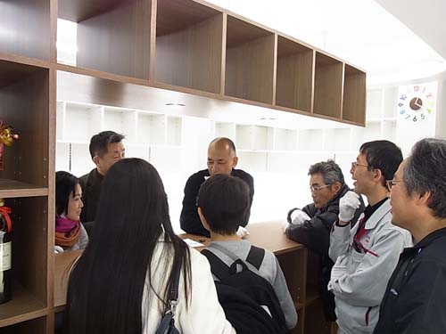 新事務所の内覧会、無事に終了致しました!_b0186200_8433580.jpg