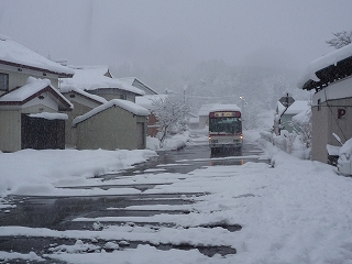 会津バスは今日も行く_c0189218_740362.jpg