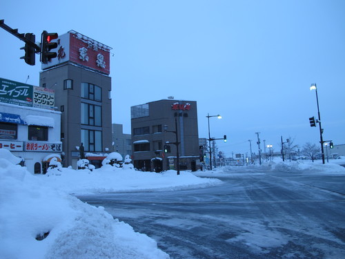 朝の散歩は米沢駅まで　１２月１６日・・・１_c0075701_131445.jpg