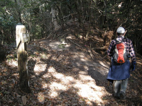 叶岳～高祖山～かねつき山　2014.12.14_f0196109_08165669.jpg