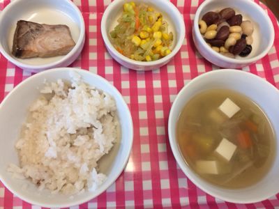 12月16日の給食。クッキー作りをしました!_c0293682_17281488.jpg
