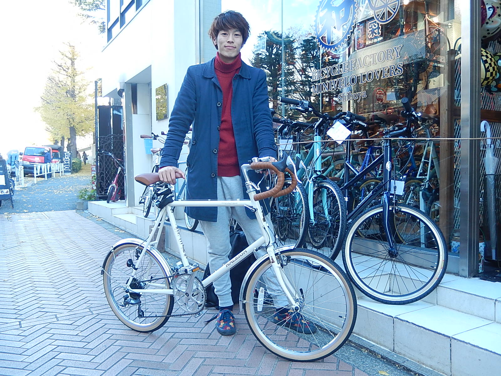 12月17日　渋谷　原宿　の自転車屋　FLAME bike前です_e0188759_15594016.jpg