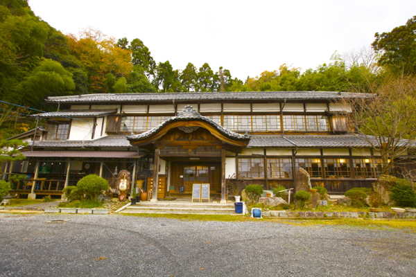 俊さんの滋賀旅　HAKO TE AKOと長命寺_c0163369_21244612.jpg