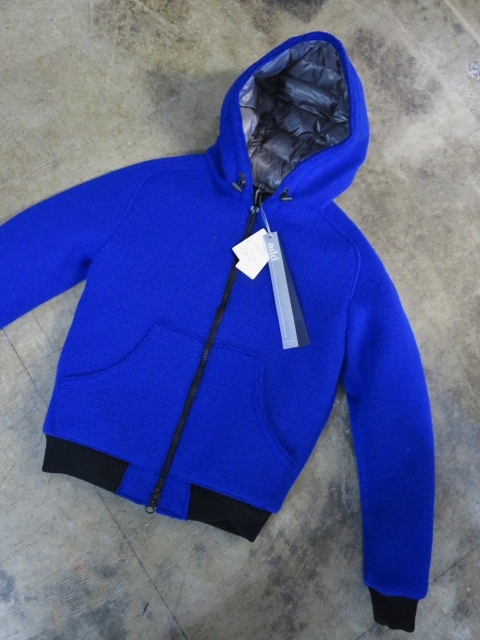 add ・・・ 今季のNEW DOWN JACKET!♪! イカしてますョ(^^♪、、(再・訂正版)_d0152280_7541537.jpg