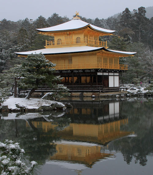 雪の金閣寺_e0048413_18275716.jpg