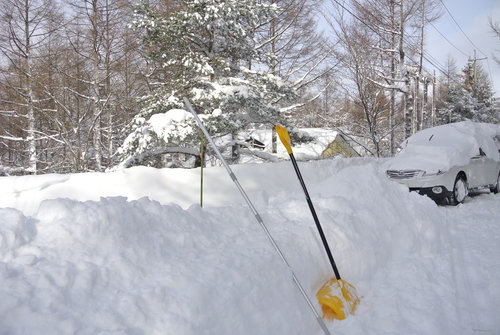  車の雪掻き　後半戦_d0170835_19262144.jpg