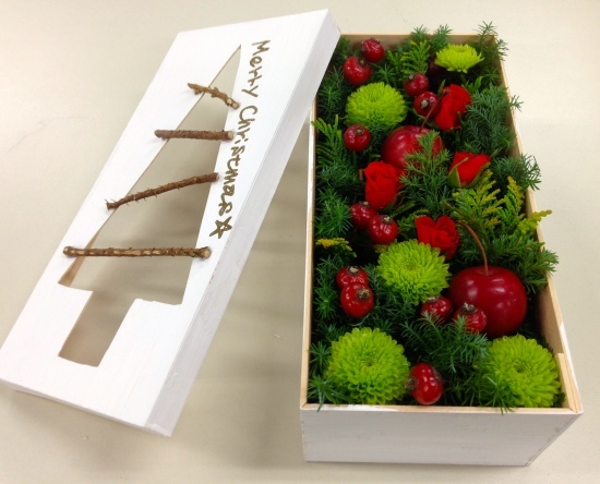 クリスマスフラワーアレンジ_f0197215_17215747.jpg