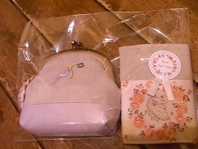 年越しパンダ展と福袋の様子。東急ハンズインコと鳥の雑貨展_d0322493_133422.jpg