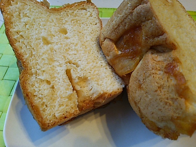 朝のパン りんごシナモンパン_c0124528_05161656.jpg