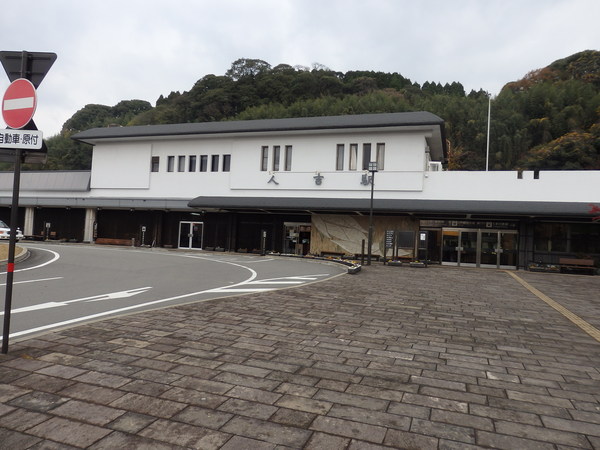 人吉駅前_f0337554_1763785.jpg