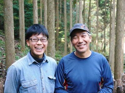 原木しいたけ 原木ジャンボ生しいたけ『トリプル1』先行予約受付スタート_a0254656_1117955.jpg
