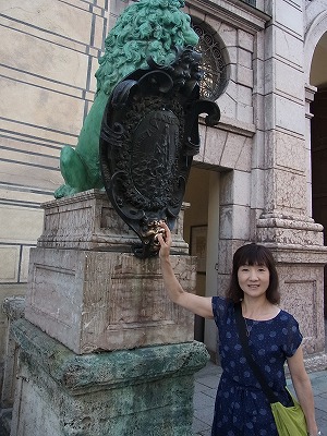 b0309157_17936.jpg