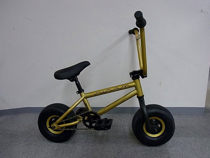 Bounce Swarm Mini BMX 入荷です！_f0023258_22255531.jpg