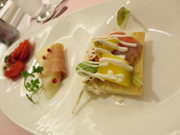 【タカノフルーツパーラー新宿本店でクリスマスのフルーツコース】_c0042960_15101486.jpg