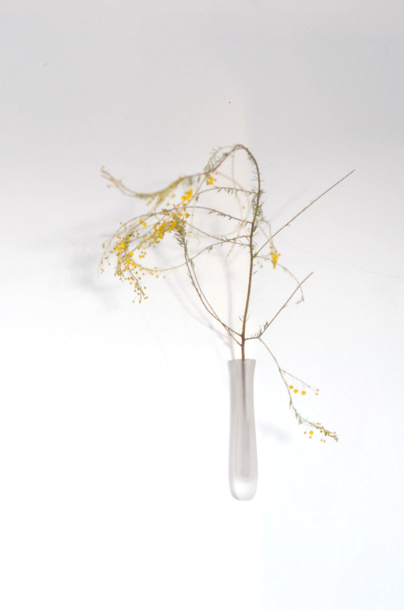 「目片千恵 ガラス展 ~冬の光~」 花とガラス_d0087761_18365435.jpg