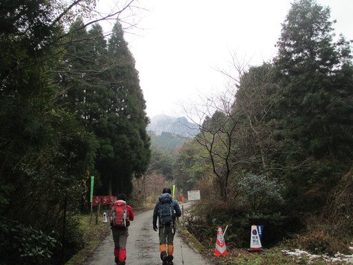 12/23　多良（大モミ～中岳～金泉寺）_d0326888_19511858.jpg