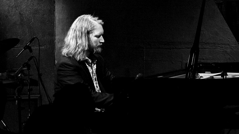 Helge Lien Trio 10月公演写真_e0081206_1472468.jpg