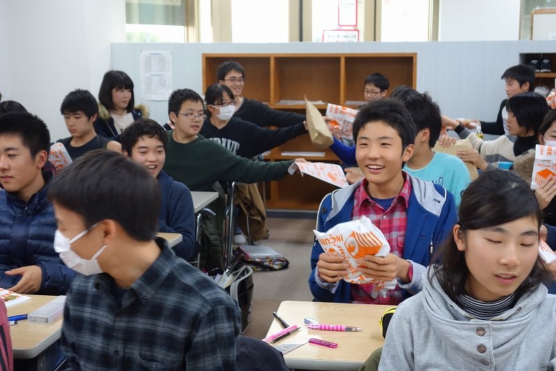 冬期講習初日はクリスマス会!_d0116009_9372474.jpg