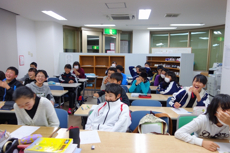 冬期講習初日はクリスマス会!_d0116009_9401044.jpg