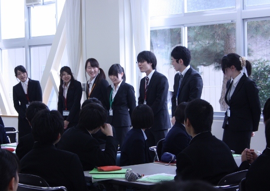 新潟県立五泉高等学校にて3つのワークショップを行ないました。_c0167632_18395167.jpg