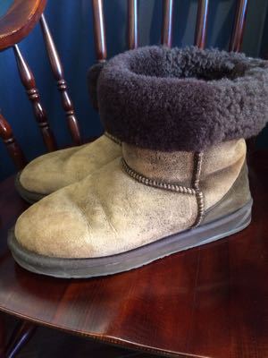 ムートンブーツ UGG emu アグ エミュー 修理 クリーニング お手入れ 越谷_b0310556_18402225.jpg