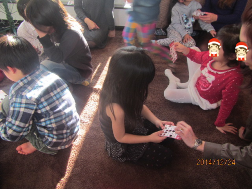 f0350477_23433039.png