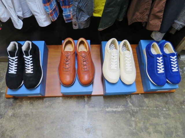 BLUE OVER ・・・ SHORTY (NEW!) 定番の「白」_d0152280_8504086.jpg
