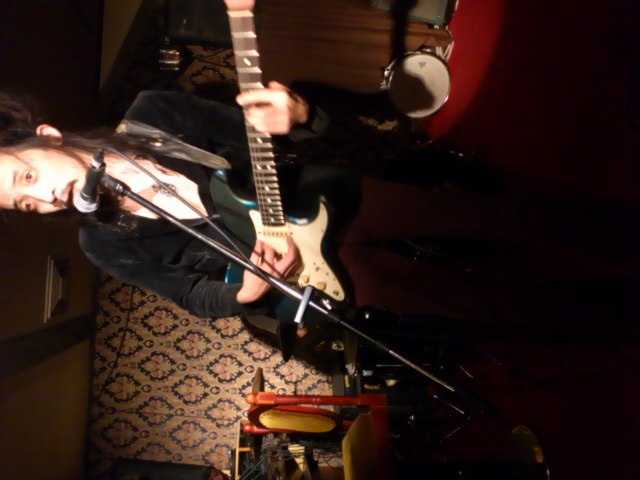 e0246711_0392975.jpg