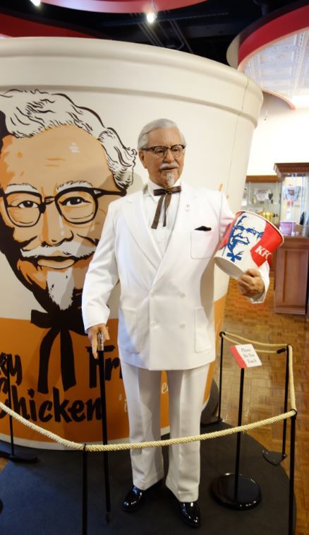 kfc本社のカーネル サンダースは只者ではなかった Tugaruya 津軽屋pj日記 kfc本社のカーネル サンダースは只者ではなかった Tugaruya 津軽屋pj日記