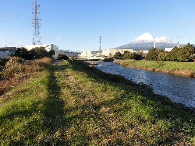 「冬の散歩道」_f0141310_7512662.jpg