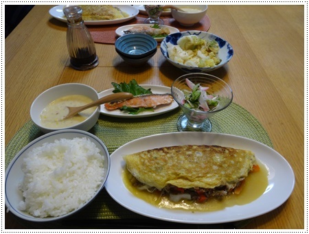 お片付けの食卓、まだまだ続きそう（*⌒∇⌒*）テヘ♪_b0175688_22062420.jpg