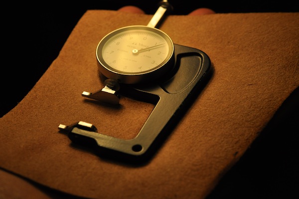 leather work_b0172633_18332275.jpg