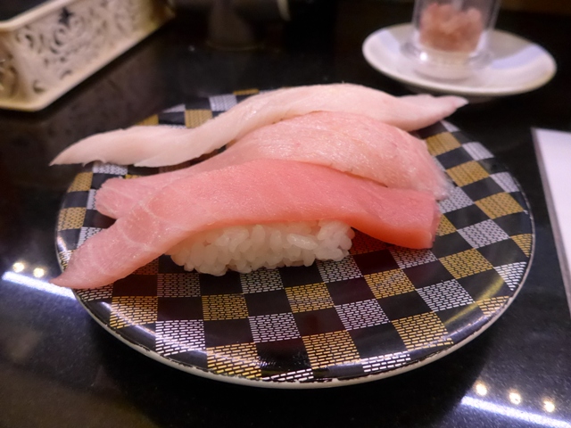 横浜「回し寿司 活 横浜スカイビル店」へ行く。_f0232060_15585058.jpg