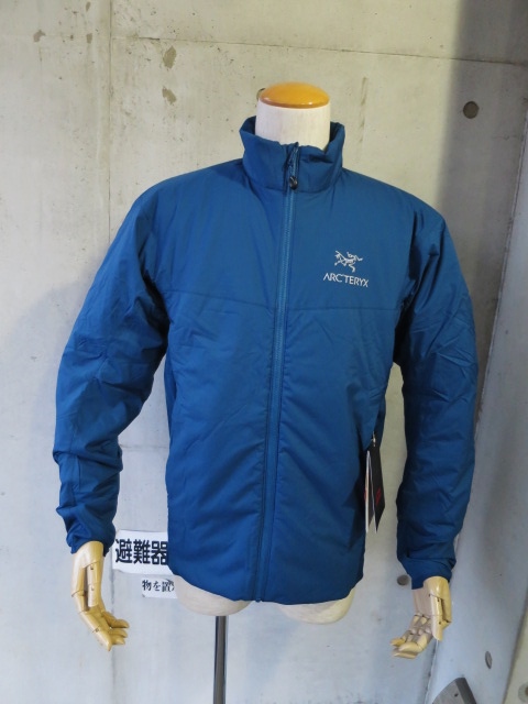 やはり大人気！★？　ARK\'TERYX ･･･ ATOM STAND JACKET (NEW)！★！_d0152280_1335327.jpg