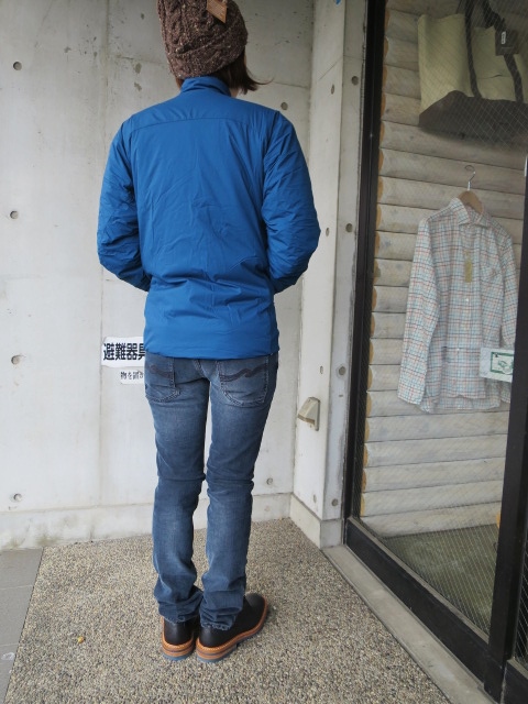 やはり大人気！★？　ARK\'TERYX ･･･ ATOM STAND JACKET (NEW)！★！_d0152280_1351886.jpg