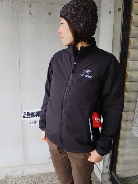 やはり大人気！★？　ARK\'TERYX ･･･ ATOM STAND JACKET (NEW)！★！_d0152280_1372020.jpg