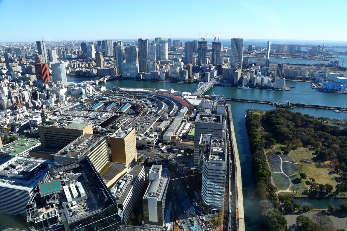 汐留の天空４６階、その展望は・・・、そして「好きじゃけん」とは言えない、博多名物「水炊き鶏そば」_b0291402_14494260.jpg