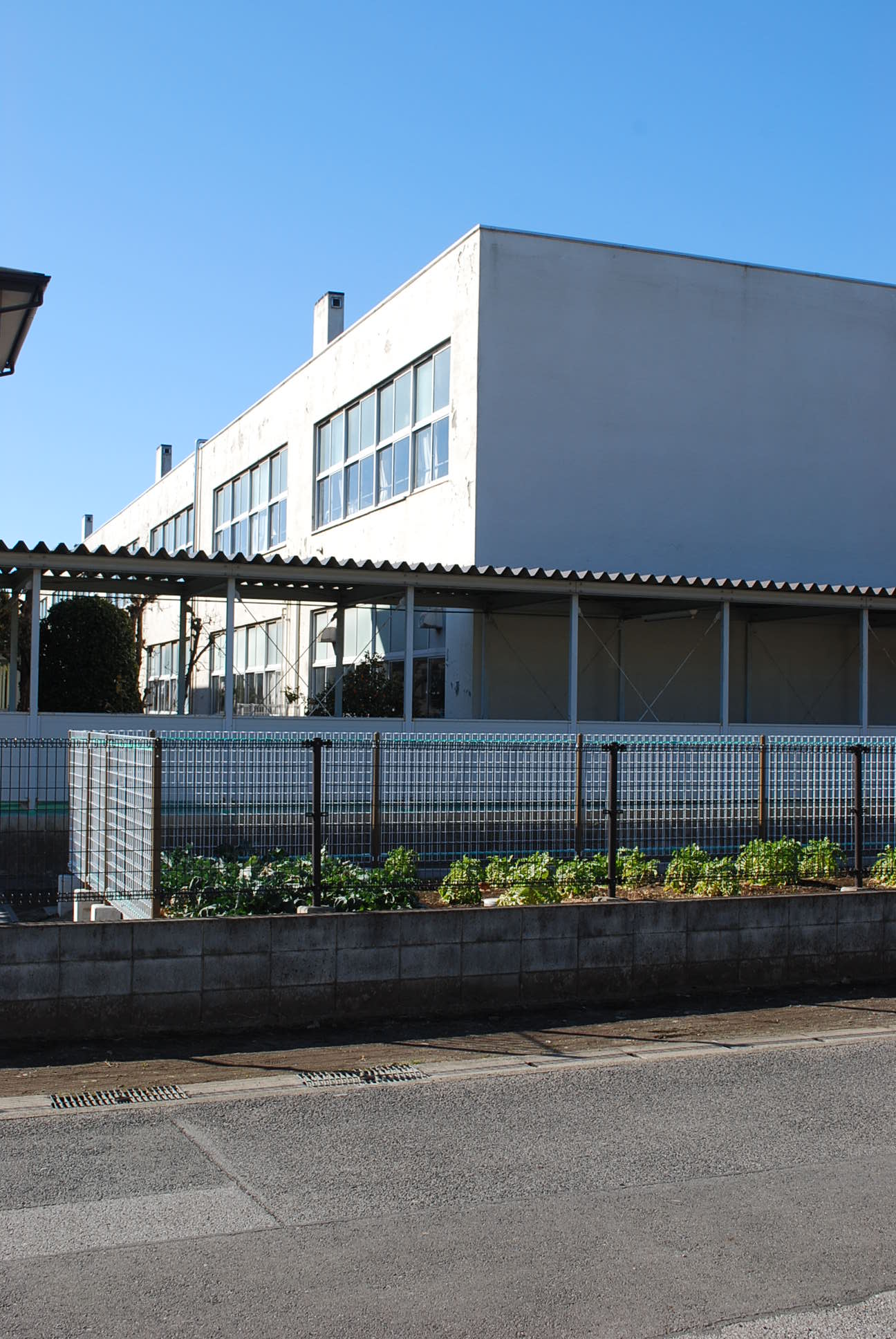 埼玉県上尾市立上尾中学校(建築家・関根要太郎作品研究)_f0142606_17422356.jpg